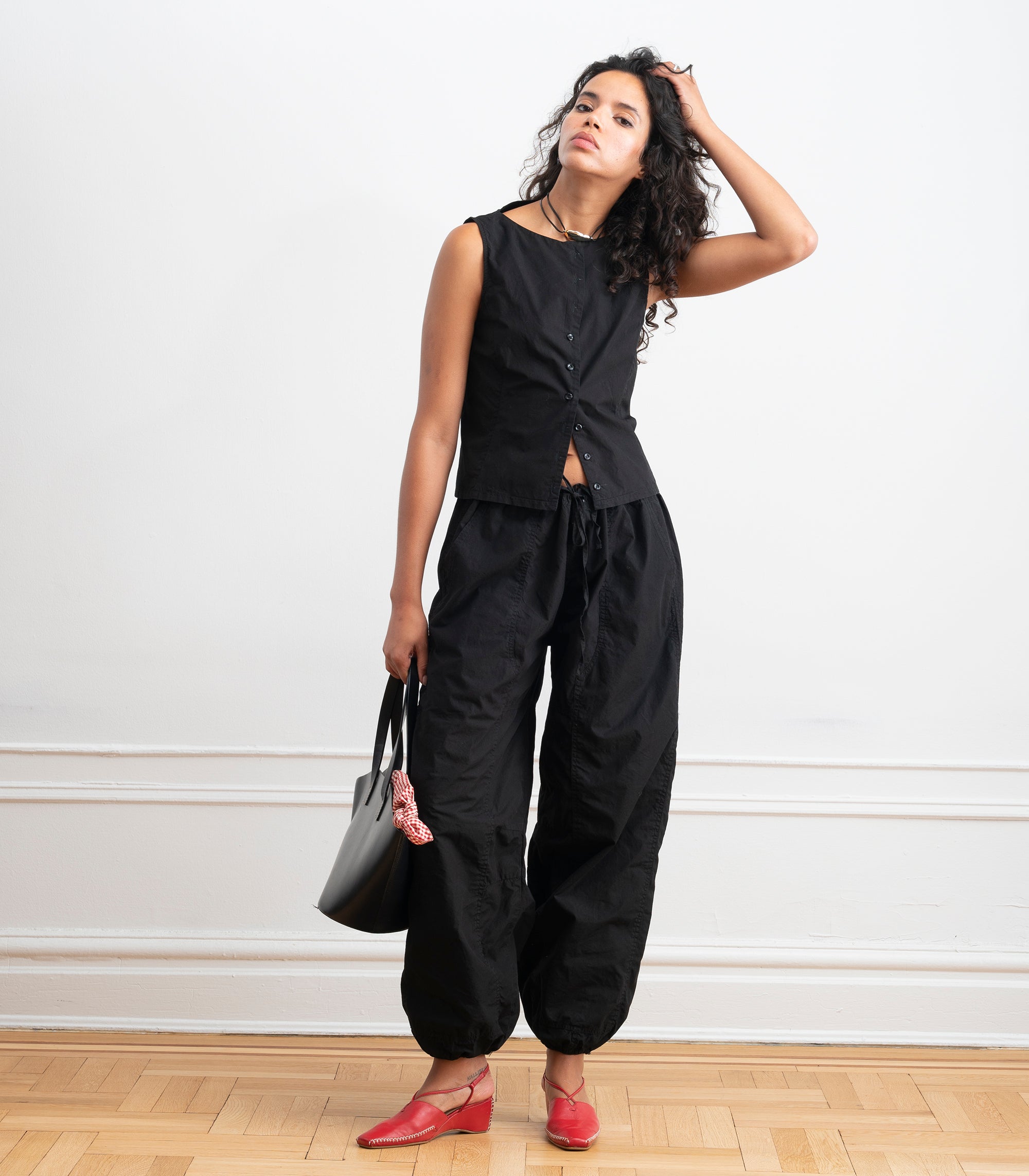 Hannah Cropped Tie Vest - Black