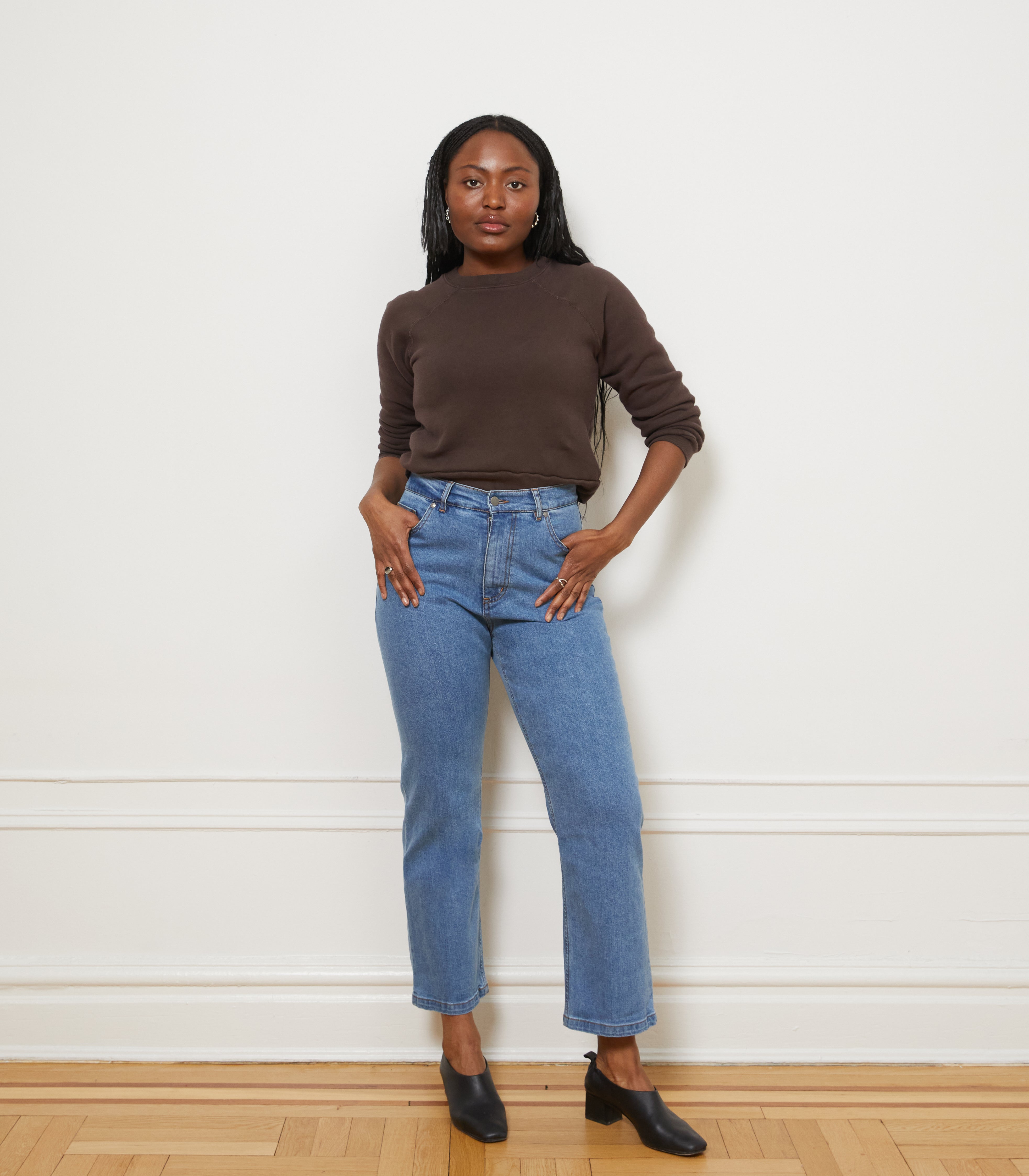 Bio wear Classic Jeans【Washed Indigo】 Vivienne Jeans - Classic Straight Leg Jeans | Jeans for curves – Loup