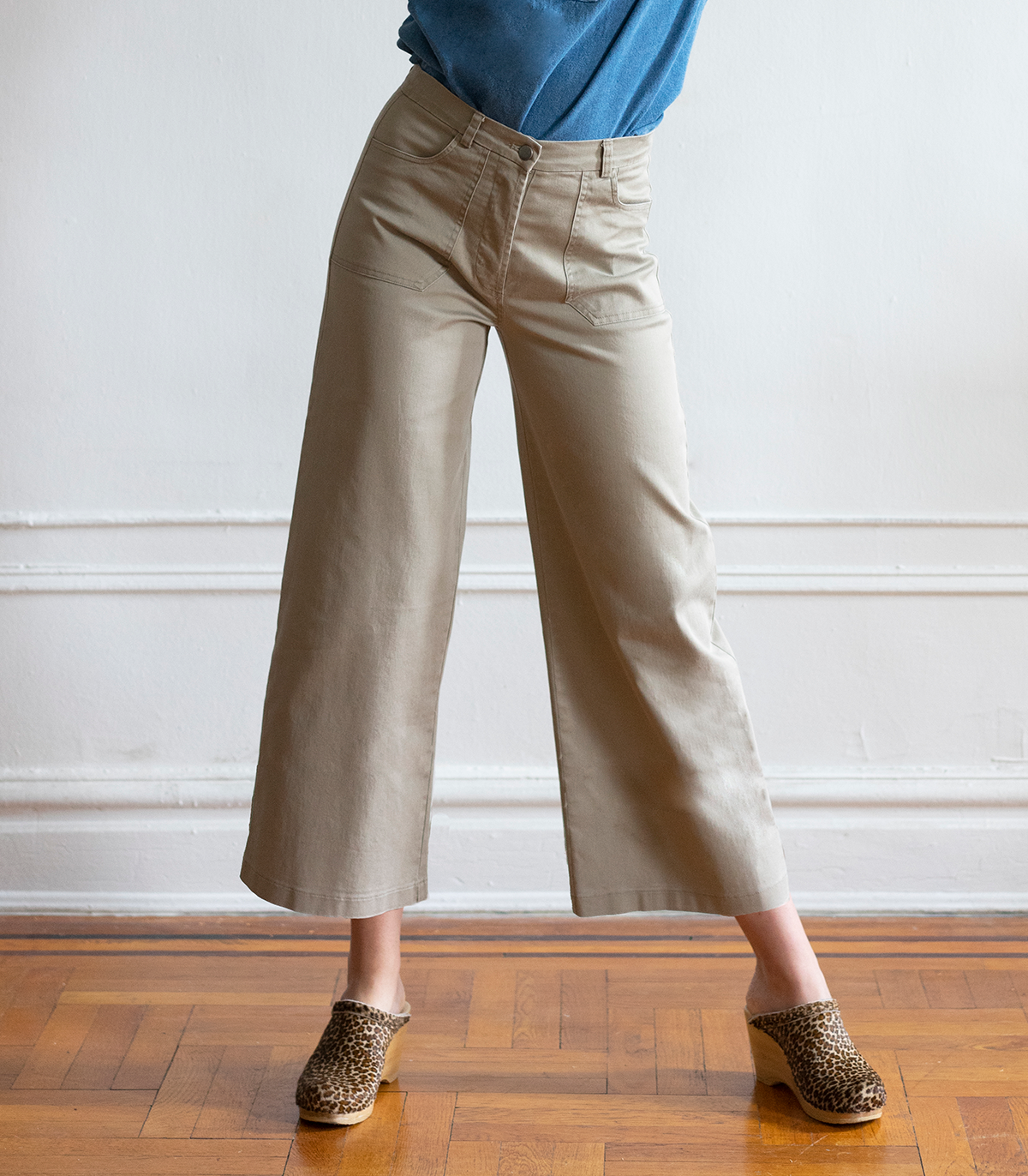 Simone Pants in Khaki | LOUP