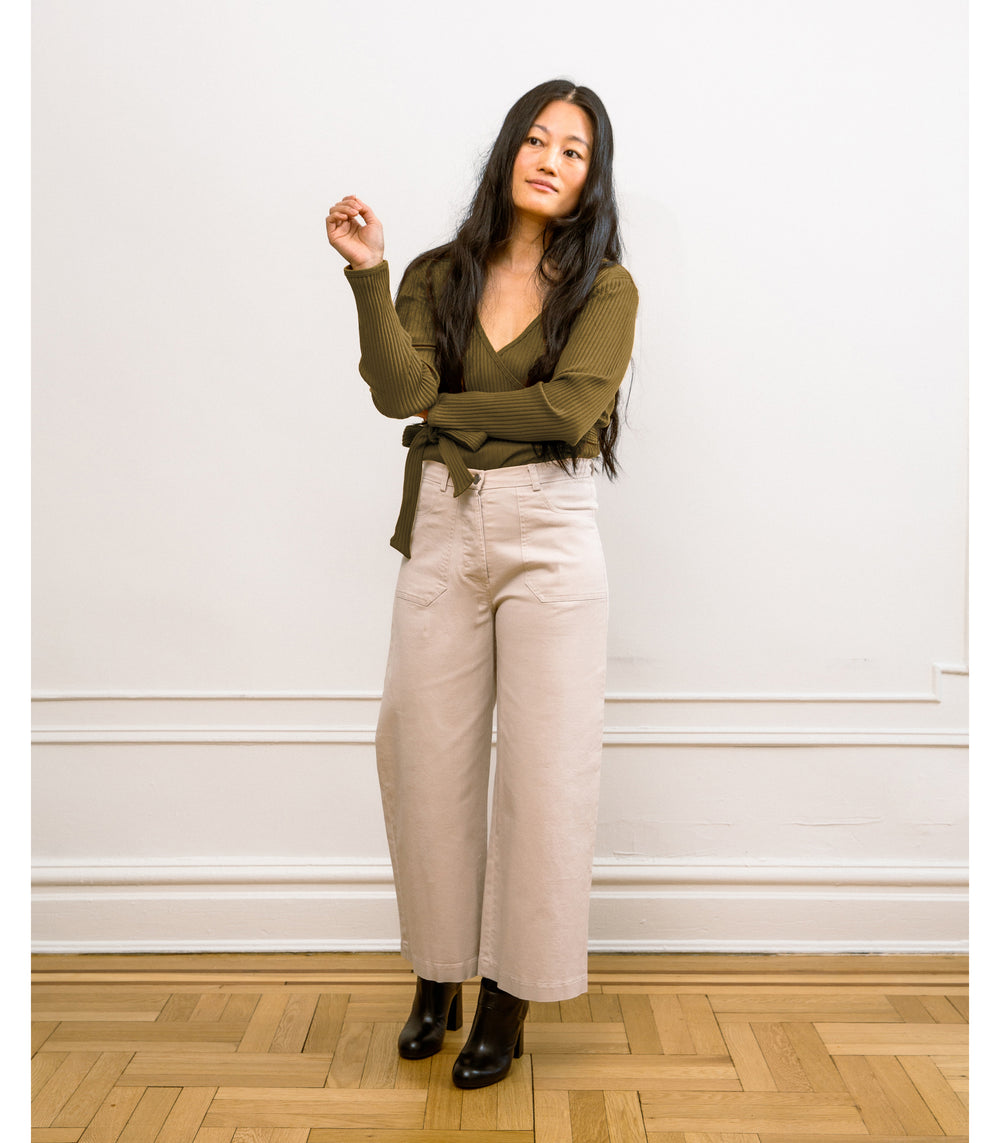 How to Style Yellow Pants - The Simone Magazine